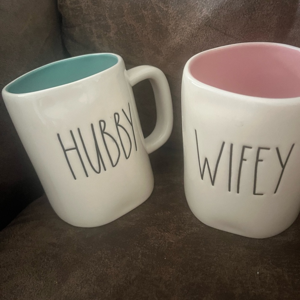 Hubby and Wifey Rae Dunn mugs